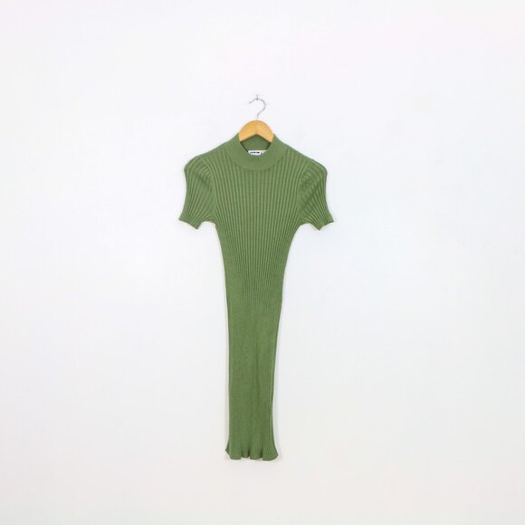 *Noise May Green Turtleneck Ribbed Midi Dress - Picture 4 of 7